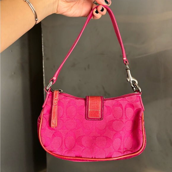 Hot Pink Coach Demi Buckle y2k - Picture 2 of 2
